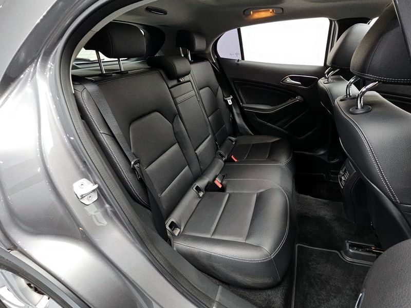 2016 Mercedes-Benz A-Class GLA200 d photo 11