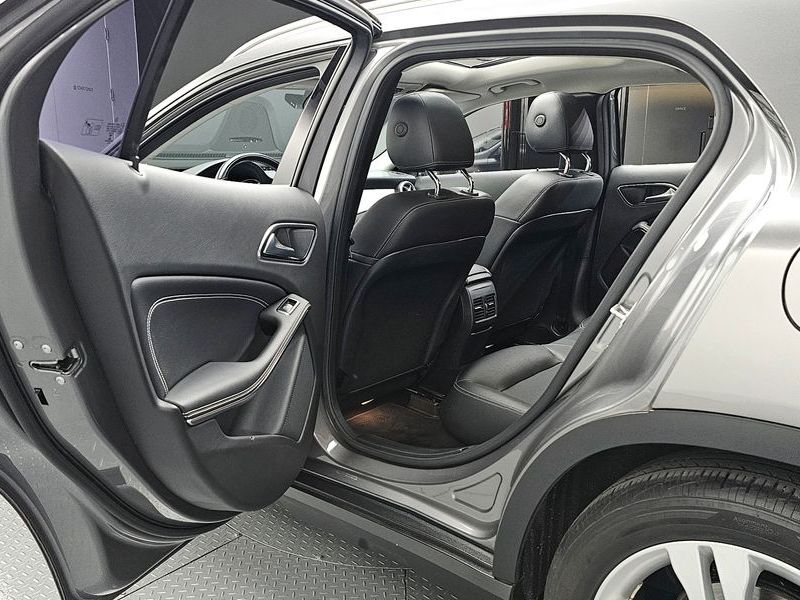 2016 Mercedes-Benz A-Class GLA200 d photo 12