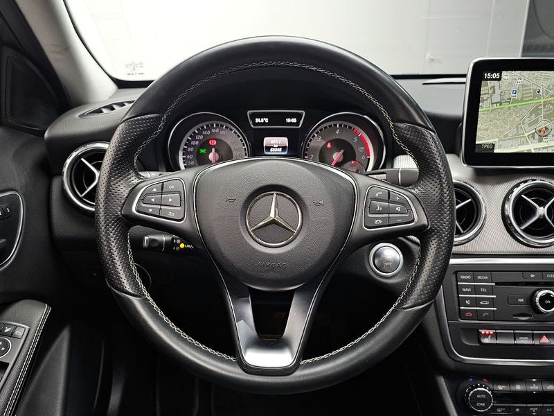 2016 Mercedes-Benz A-Class GLA200 d photo 13