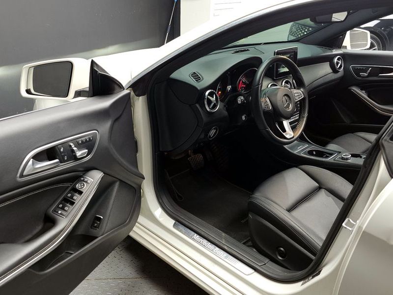 2017 Mercedes-Benz A-Class CLA250 4MATIC photo 10