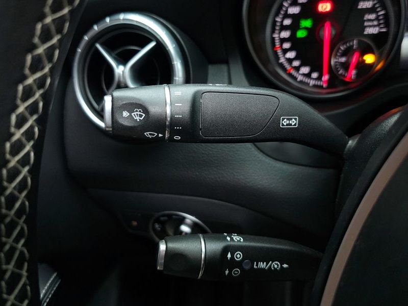 2017 Mercedes-Benz A-Class CLA250 4MATIC photo 17
