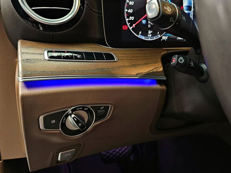 2020 Mercedes-Benz E-Class E300 4MATIC Exclusive photo 17
