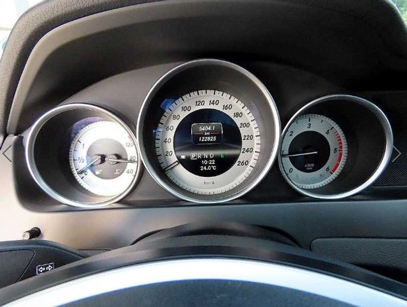 2013 Mercedes-Benz C-Class C220 CDI Coupe photo 11