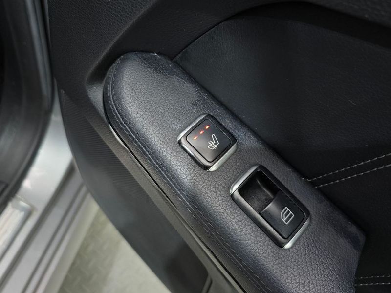 2014 Mercedes-Benz E-Class E300 Avangard photo 18