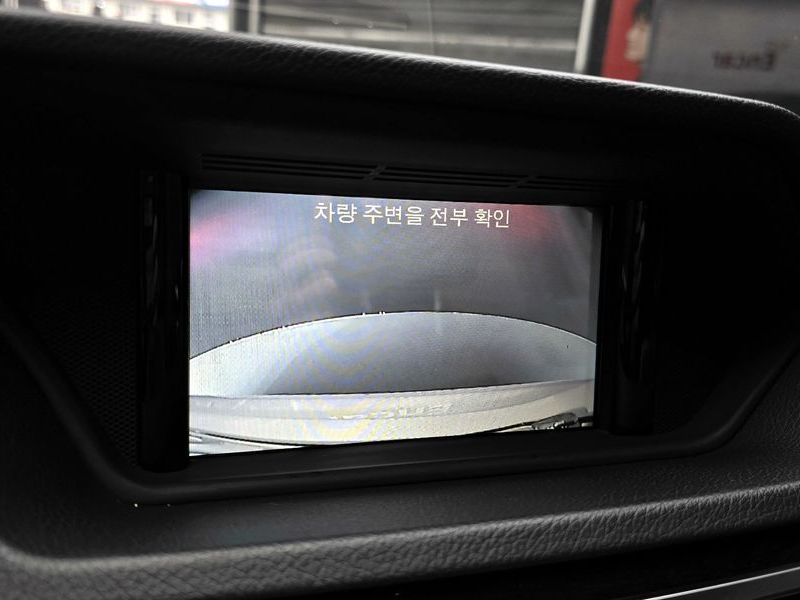 2016 Mercedes-Benz E-Class E220 Bluetec Avantgarde photo 15