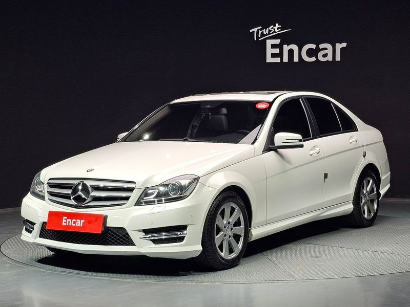 2013 Mercedes-Benz C-Class C220 CDI BlueEFFICIENCY photo 1