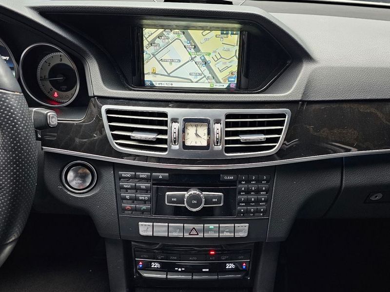 2014 Mercedes-Benz E-Class E220 CDI Avantgarde photo 16
