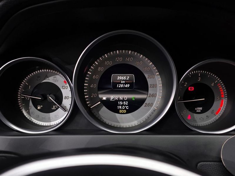 2013 Mercedes-Benz C-Class C220 CDI Coupe photo 8