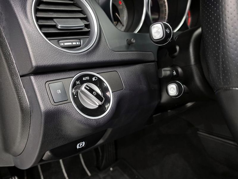 2013 Mercedes-Benz C-Class C220 CDI Coupe photo 19