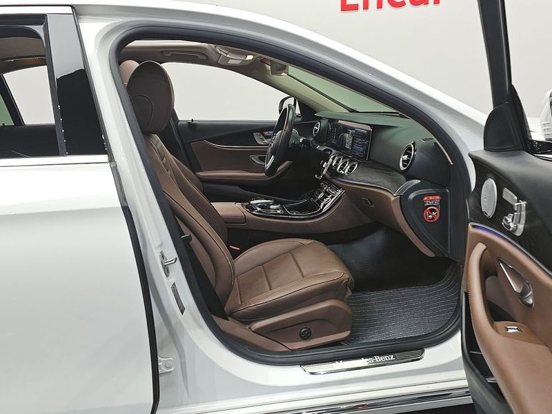 2019 Mercedes-Benz E-Class E300 4MATIC Avnatgarde photo 11