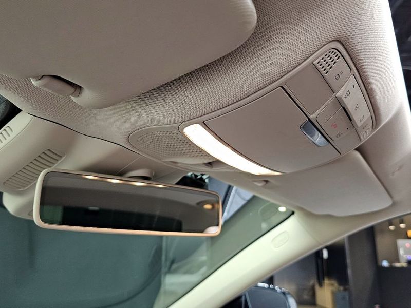 2019 Mercedes-Benz E-Class E300 4MATIC Avnatgarde photo 18
