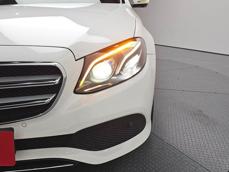 2019 Mercedes-Benz E-Class E300 4MATIC Avnatgarde photo 22