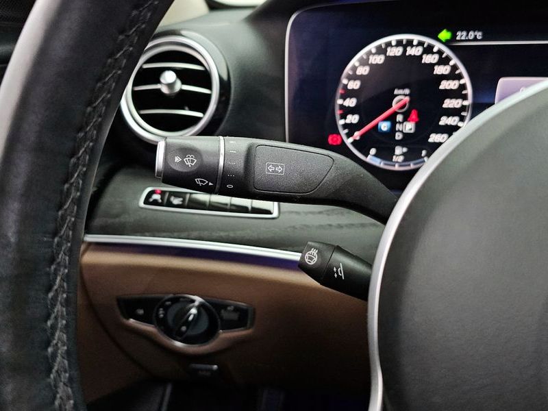 2019 Mercedes-Benz E-Class E300 4MATIC Avnatgarde photo 27