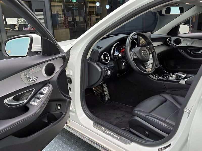 2018 Mercedes-Benz C-Class C220 d Avantgarde photo 10