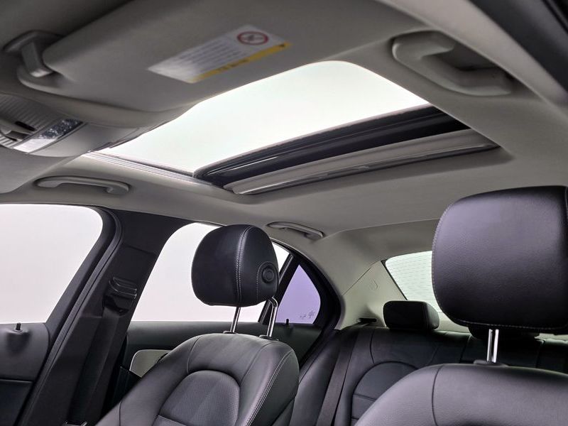 2018 Mercedes-Benz C-Class C220 d Avantgarde photo 18