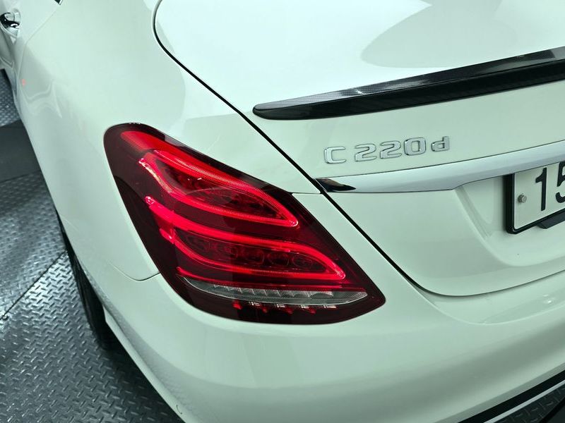 2018 Mercedes-Benz C-Class C220 d Avantgarde photo 23