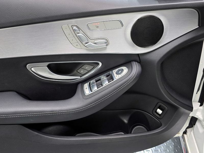 2018 Mercedes-Benz C-Class C220 d Avantgarde photo 24