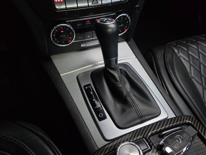 2012 Mercedes-Benz C-Class C220 CDI BlueEFFICIENCY photo 9