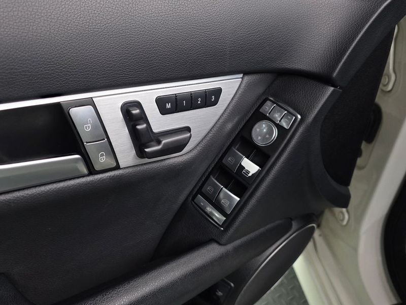 2012 Mercedes-Benz C-Class C220 CDI BlueEFFICIENCY photo 17