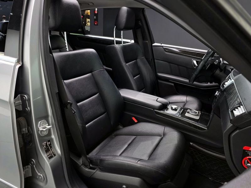 2013 Mercedes-Benz E-Class E220 CDI Avantgarde photo 10