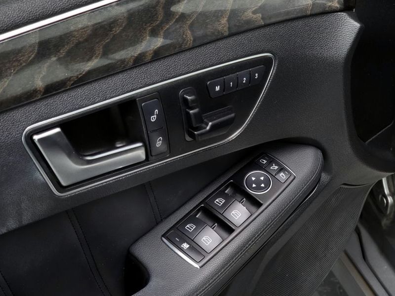 2013 Mercedes-Benz E-Class E220 CDI Avantgarde photo 16