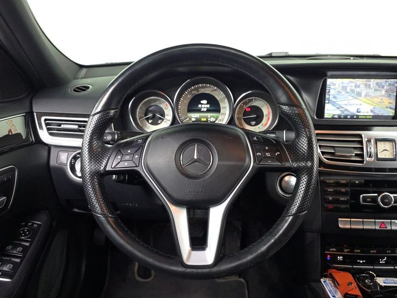 2014 Mercedes-Benz E-Class E250 CDI 4MATIC photo 13