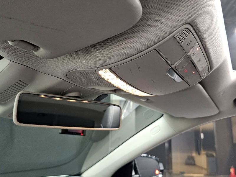 2019 Mercedes-Benz E-Class E300 4MATIC Avnatgarde photo 17