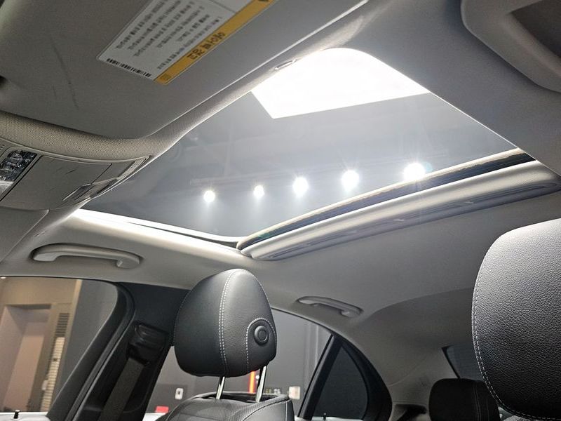 2019 Mercedes-Benz E-Class E300 4MATIC Avnatgarde photo 19