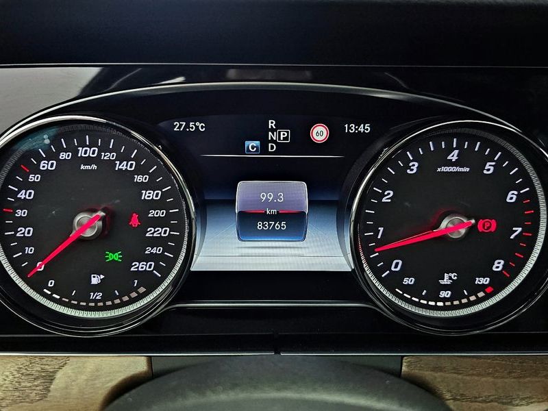 2018 Mercedes-Benz E-Class E300 Exclusive Standard photo 8