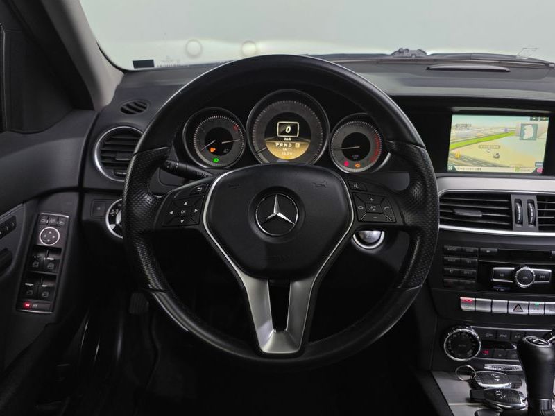 2012 Mercedes-Benz C-Class C220 CDI BlueEFFICIENCY photo 14