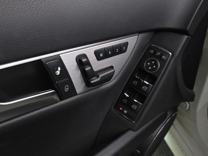 2012 Mercedes-Benz C-Class C220 CDI BlueEFFICIENCY photo 16