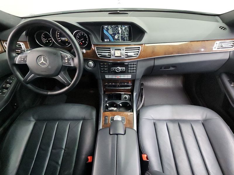 2014 Mercedes-Benz E-Class E300 Elegance photo 7