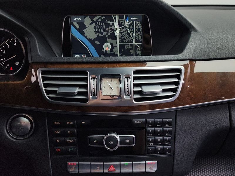 2014 Mercedes-Benz E-Class E300 Elegance photo 14
