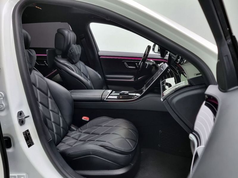 2022 Mercedes-Benz S-Class Maybach S580 4MATIC photo 10