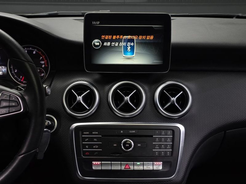 2017 Mercedes-Benz A-Class A200 photo 12