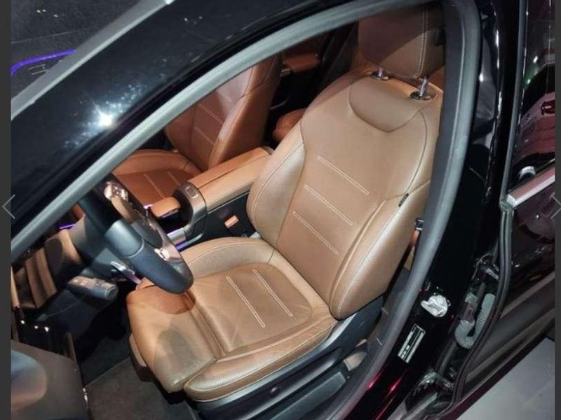 2020 Mercedes-Benz A-Class GLA250 4MATIC photo 10