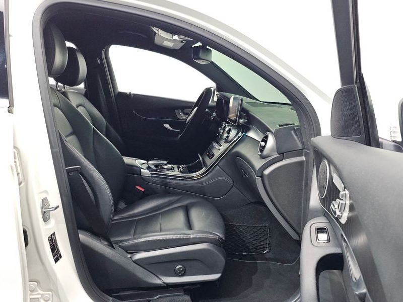 2019 Mercedes-Benz C-Class GCL300 4MATIC Coupe photo 11