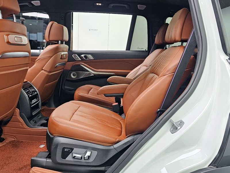 2024 BMW X7 M60i xDrive M sport 6STR photo 12