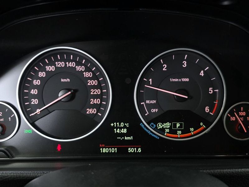2014 BMW 3 Series 320d xDrive photo 8