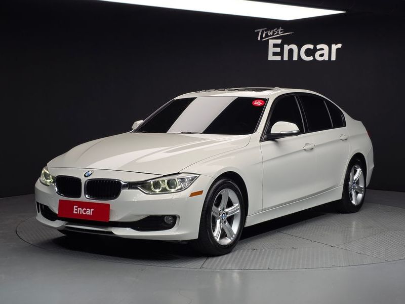 2013 BMW 3 Series 320d photo 1