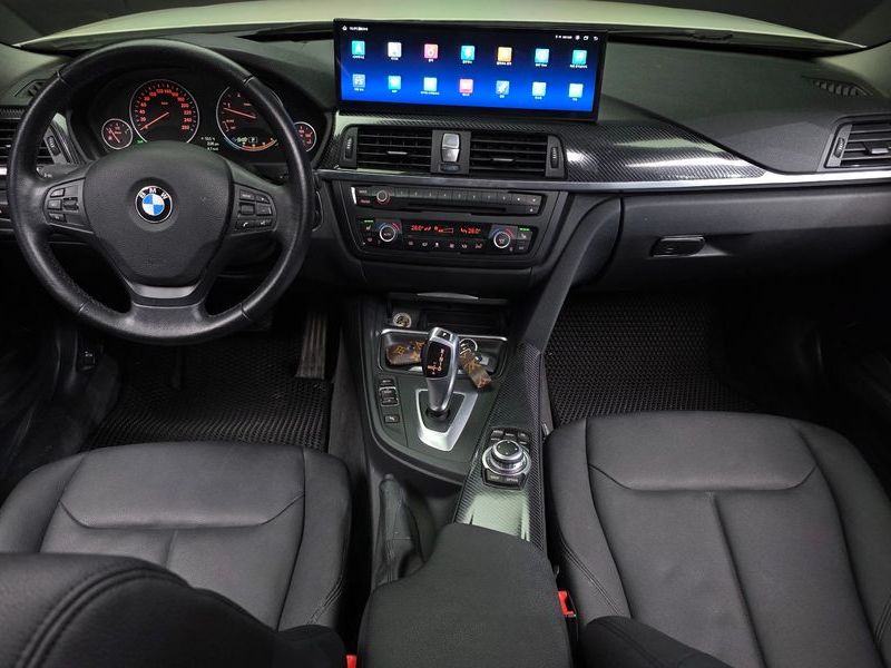 2013 BMW 3 Series 320d photo 7