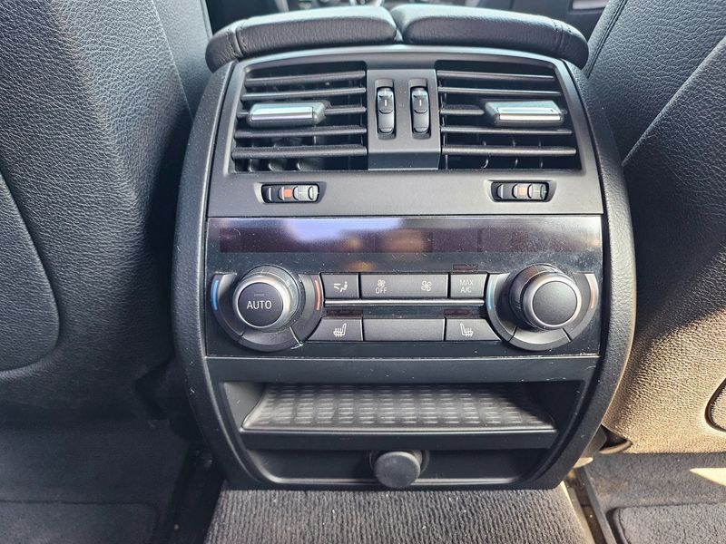 2015 BMW 5 Series 528i xDrive photo 13