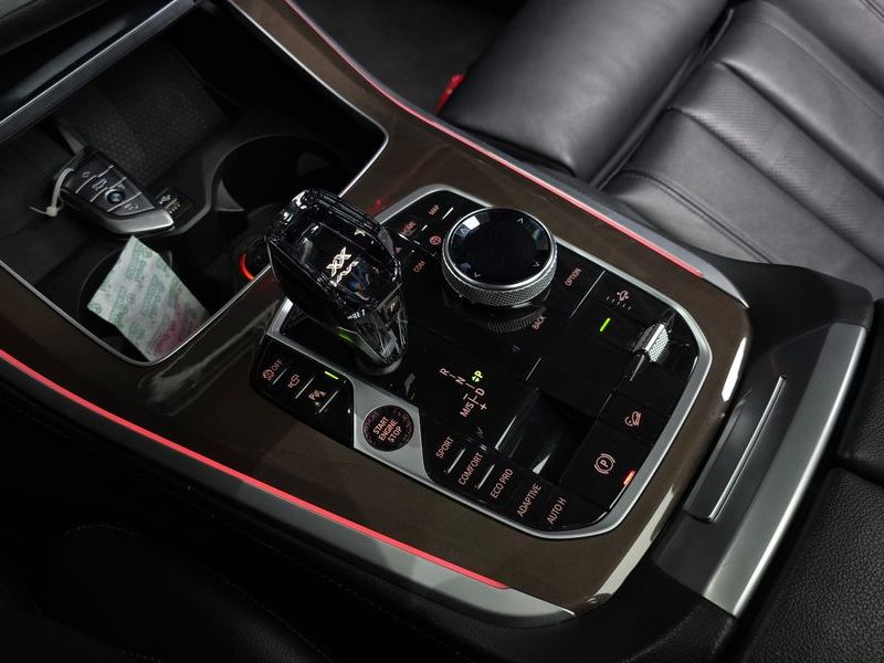 2022 BMW X5 xDrive 30d xLine photo 9