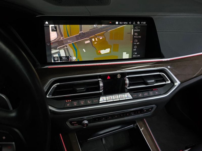 2022 BMW X5 xDrive 30d xLine photo 14
