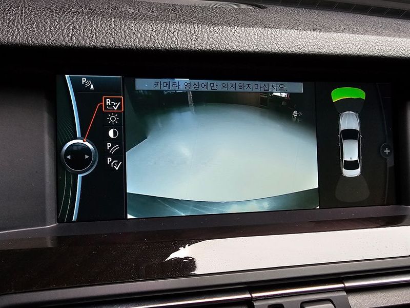 2012 BMW 5 Series 528i xDrive photo 15