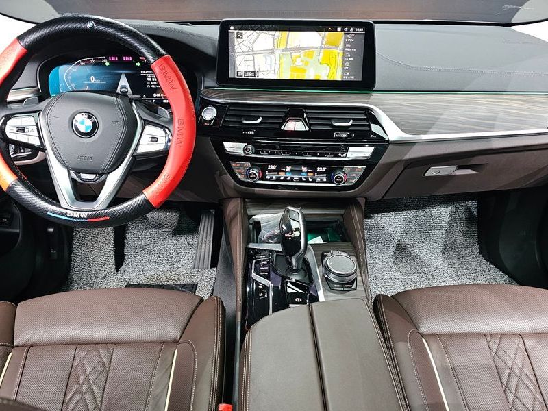 2023 BMW 6 Series 630i xDrive Luxury photo 7