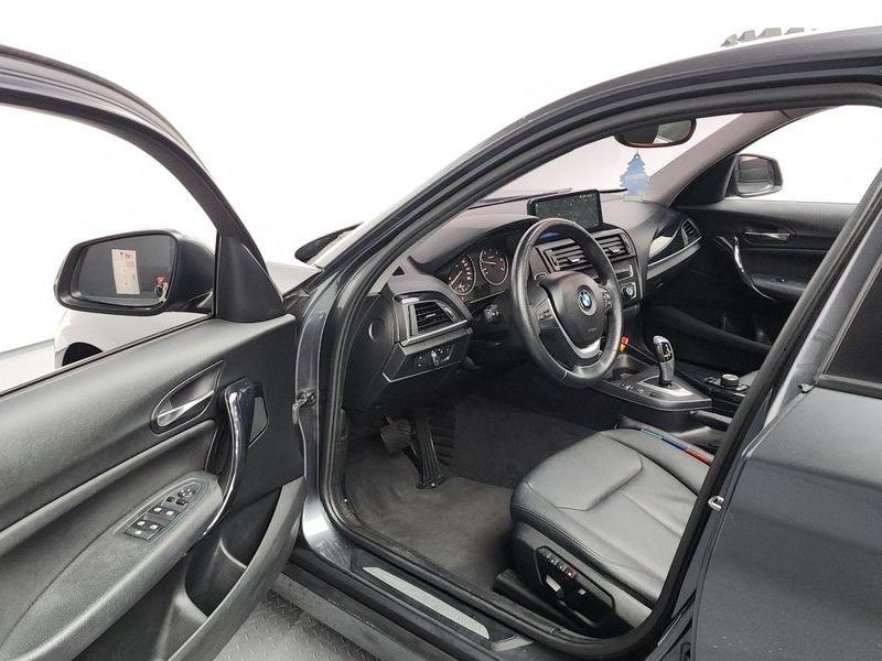 2014 BMW 1 Series 118d Urban Pack1 5Dr photo 10