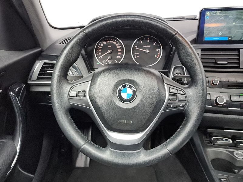 2014 BMW 1 Series 118d Urban Pack1 5Dr photo 13