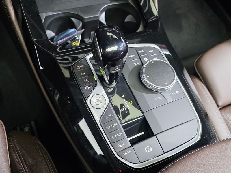 2025 BMW X4 xDrive M40i photo 9