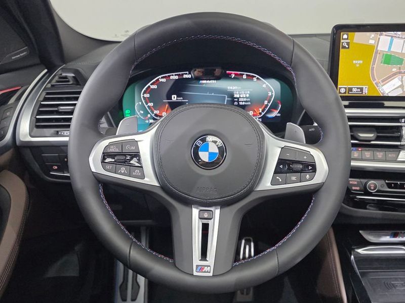 2025 BMW X4 xDrive M40i photo 13
